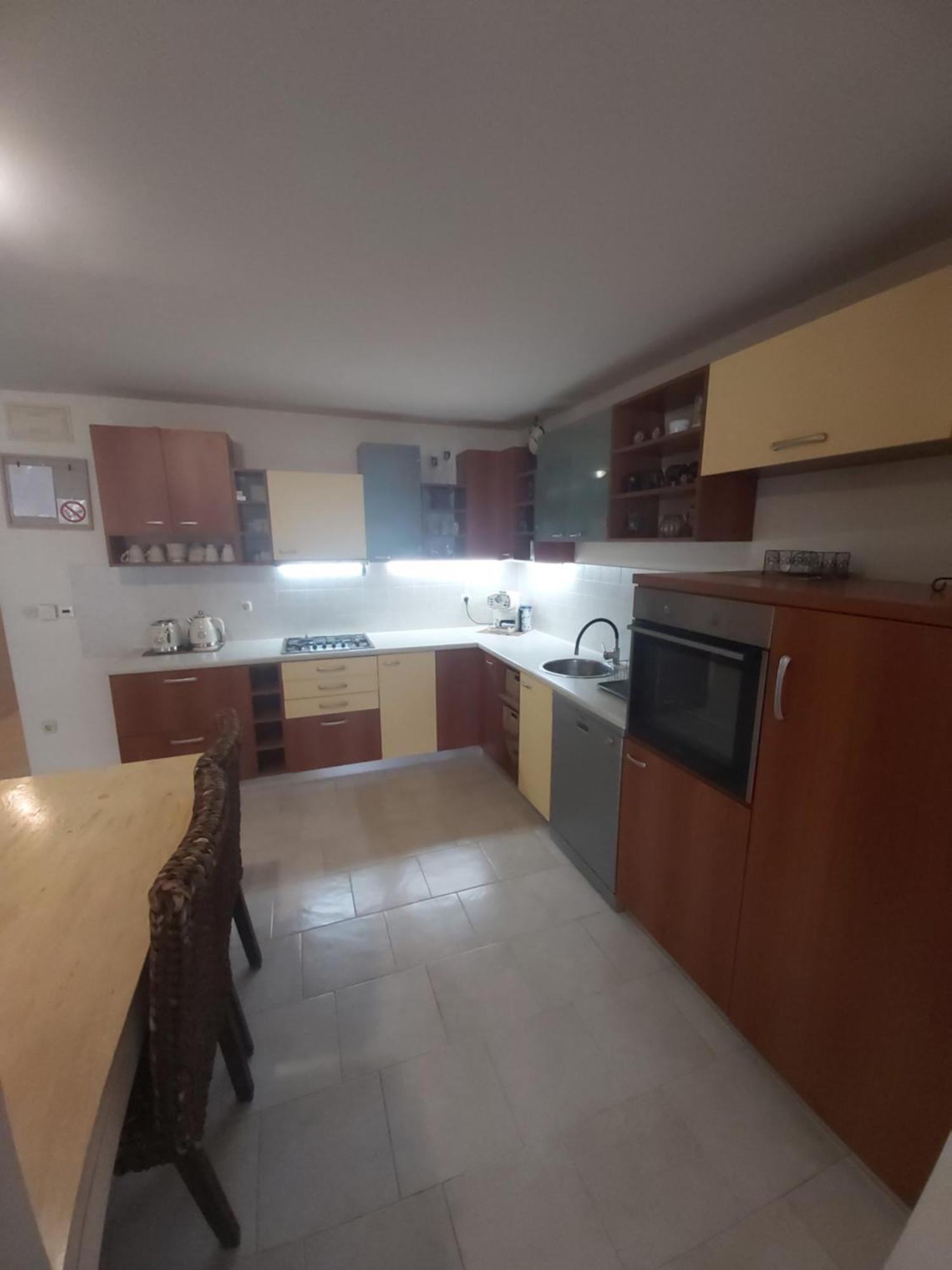 Apartman Luce With Shared Pool Zadar Eksteriør billede